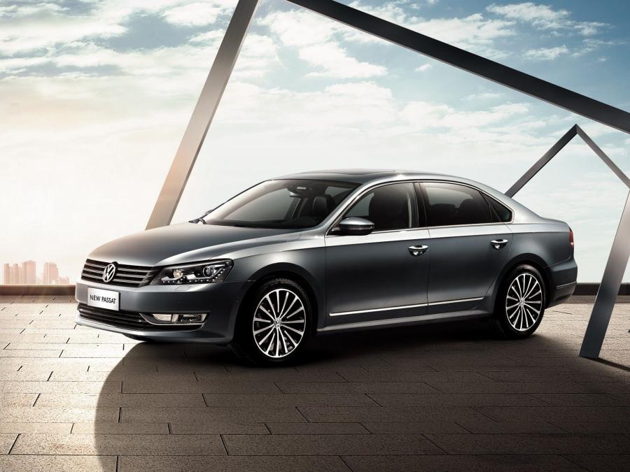  Volkswagen Passat 2011 года  (CN) (фото 10 из 22)